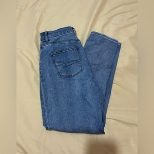American Eagle Mom Jean